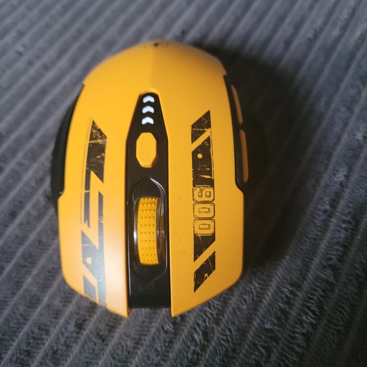 Yellow Wireless Mouse — photo 2