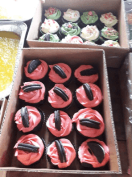 Cup cakes and lammingtons — photo 8