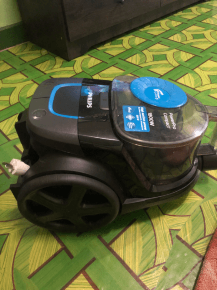 Vacuum Cleaner — photo 3
