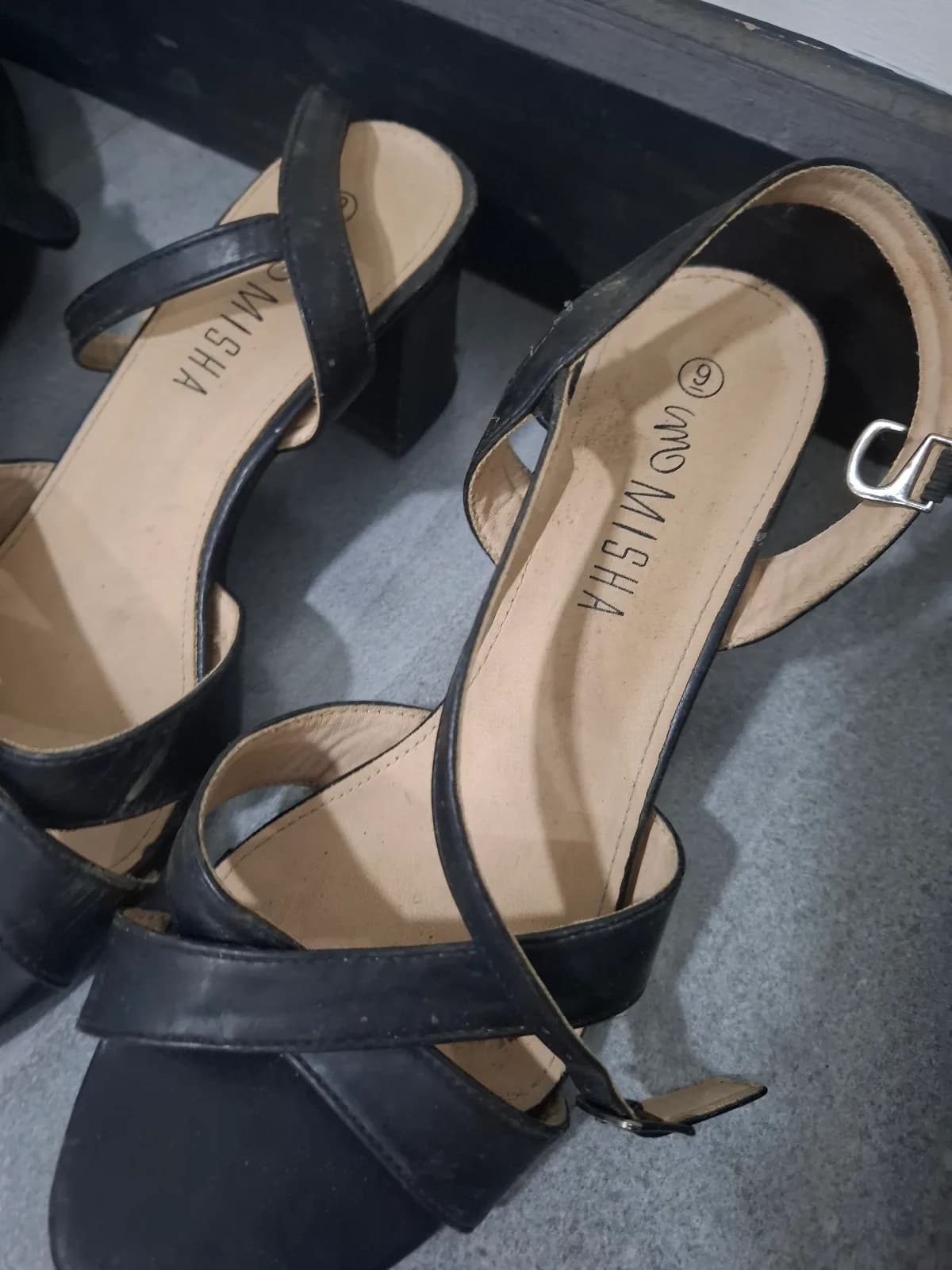 Ladies Shoes — photo 1