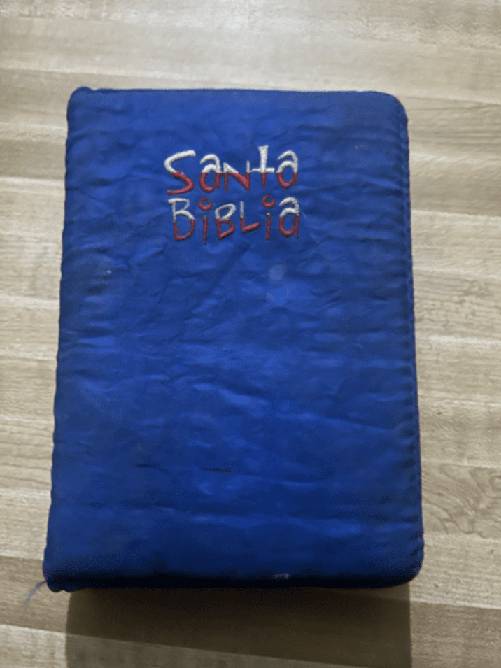 Spanish bible — photo 1