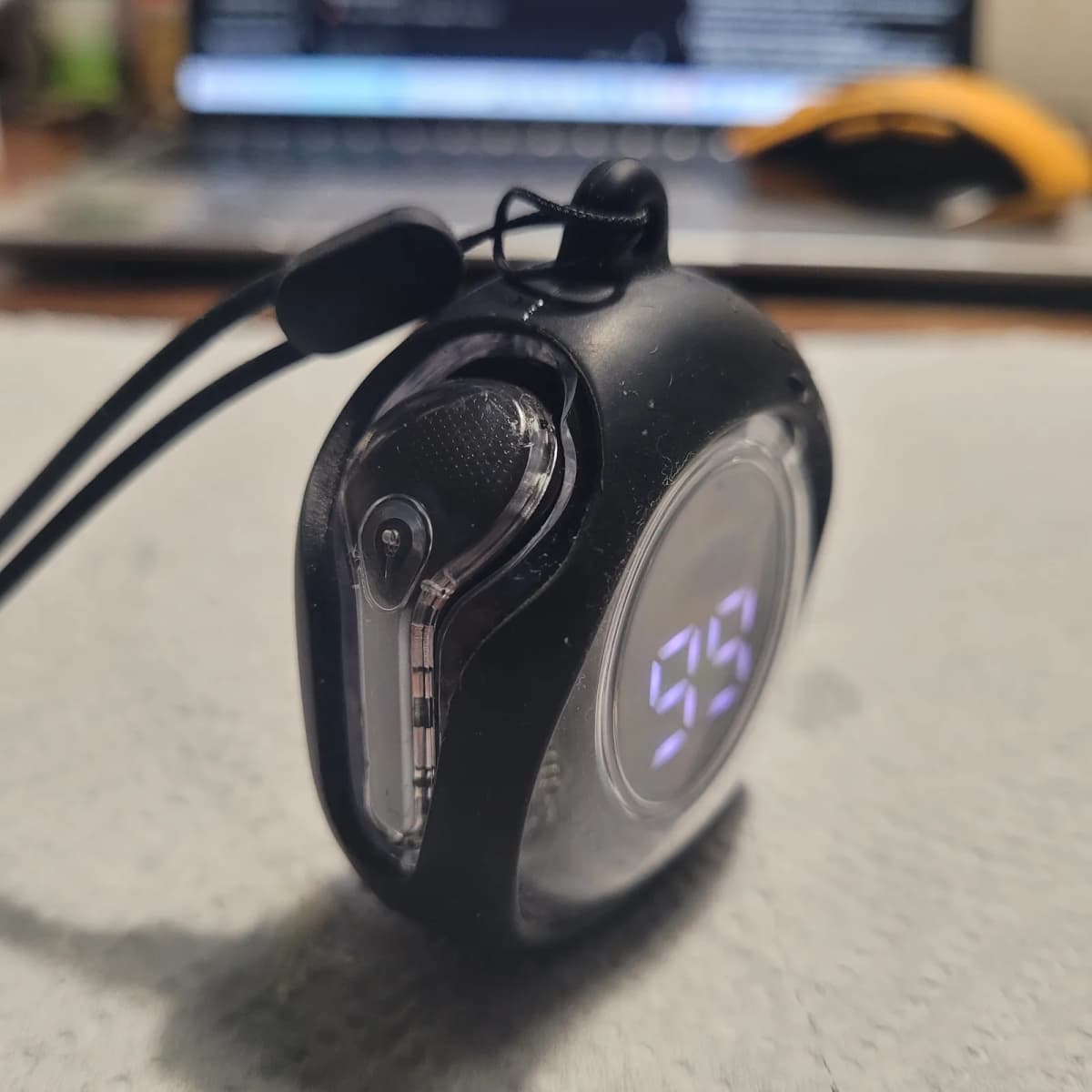 Headphones — photo 4