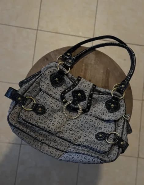 Vintage GUESS with Monogram Satchel ๐ โ photo 1