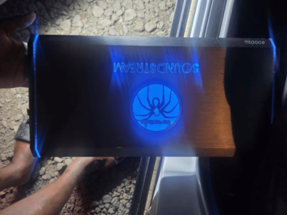 Amplifier — photo 3